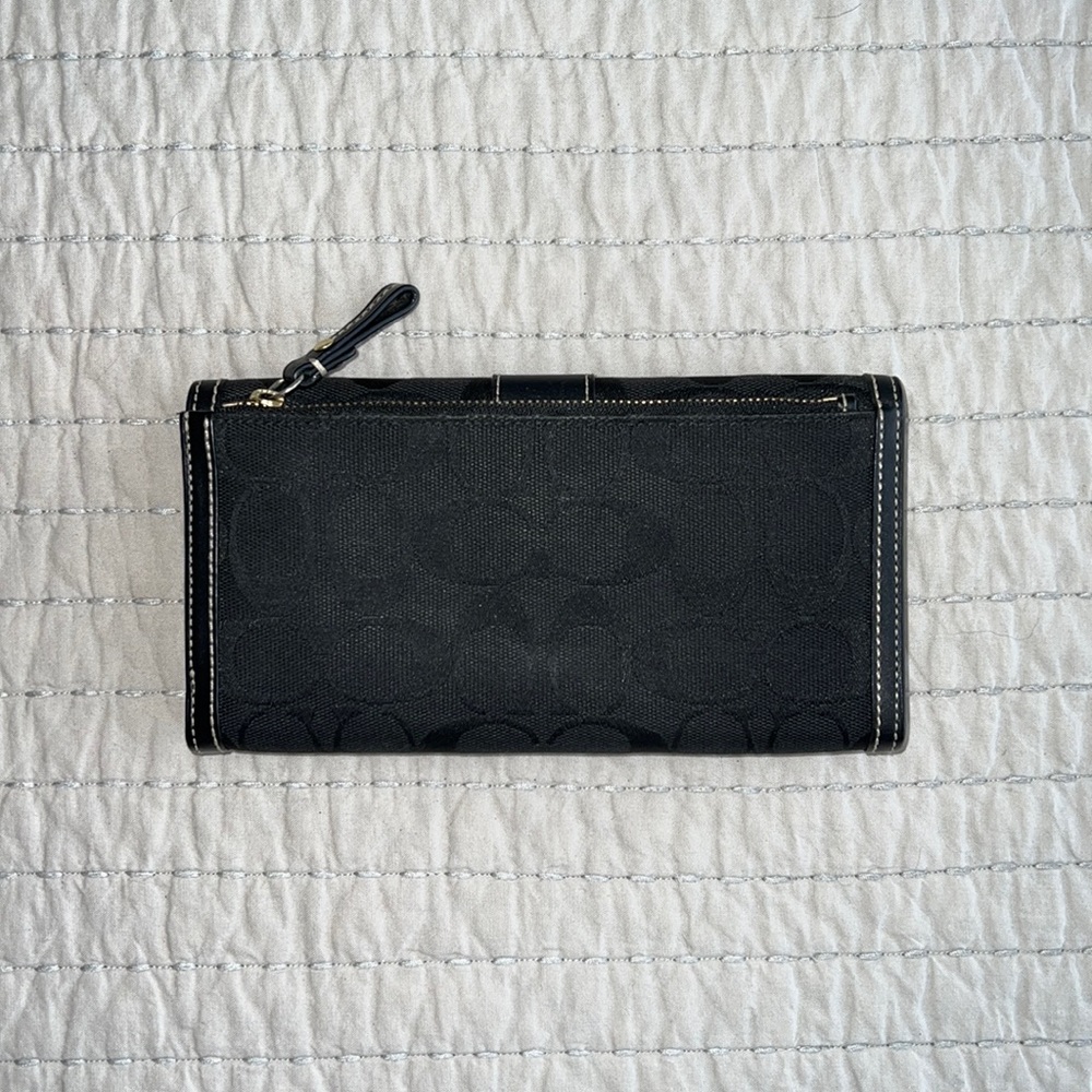 Coach Wallet - Picture 2 of 9